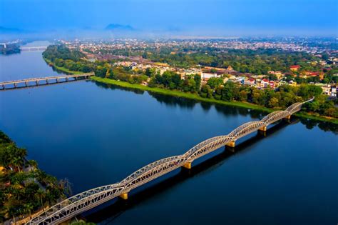  Quiet Moments: A Journey Through Vietnam's Soul - Unveiling Serenity and Timelessness